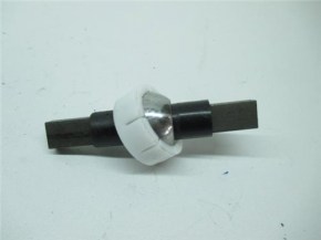 039930_5589321761063